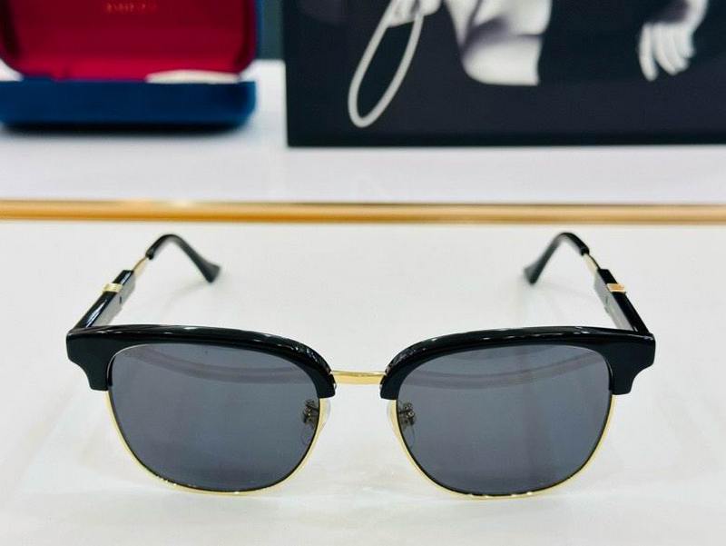 Gucci Sunglasses 829